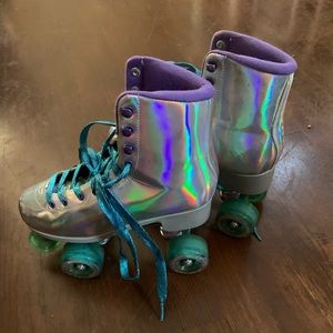 Impala holographic roller skates
